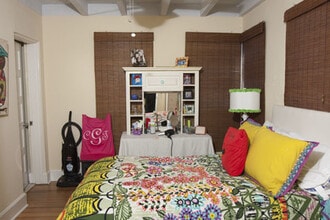 1013 University Ave in Oxford, MS - Foto de edificio - Building Photo