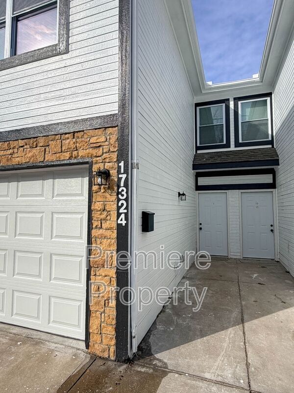 17324 E Susquehanna Dr in Independence, MO - Building Photo - Building Photo