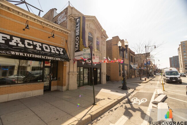 4437 N Broadway St, Unit 2R in Chicago, IL - Foto de edificio - Building Photo