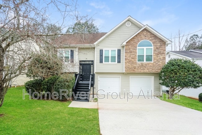property at 4050 Robin Cir