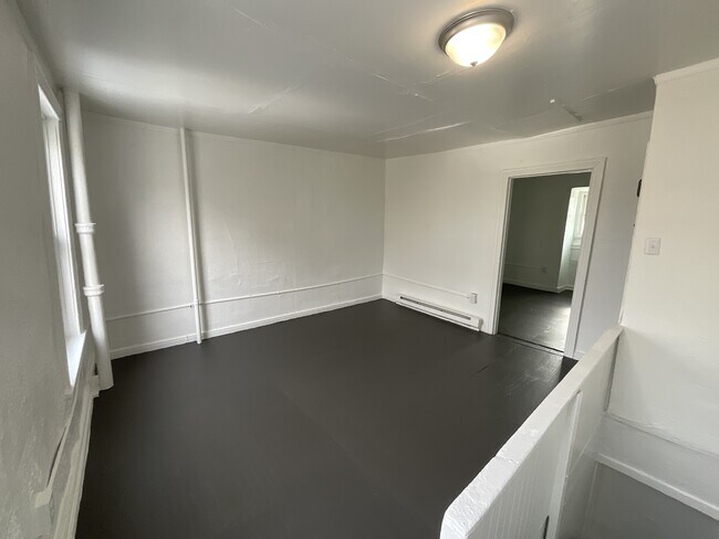 141 E Maple St in York, PA - Building Photo - Building Photo