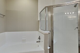 3830 Paigewood Dr in Pearland, TX - Building Photo - Building Photo