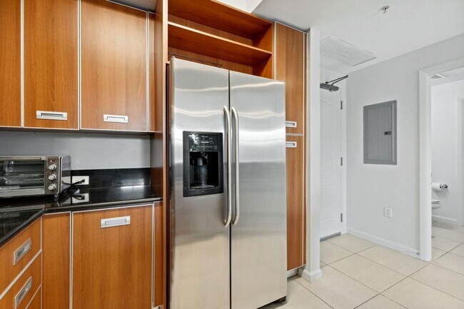 410 Evernia St in West Palm Beach, FL - Foto de edificio - Building Photo