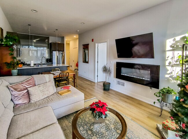 2924 W Medill Ave in Chicago, IL - Building Photo - Building Photo