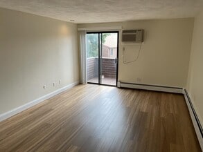 19 Davis Rd, Unit C2 in Acton, MA - Building Photo - Building Photo