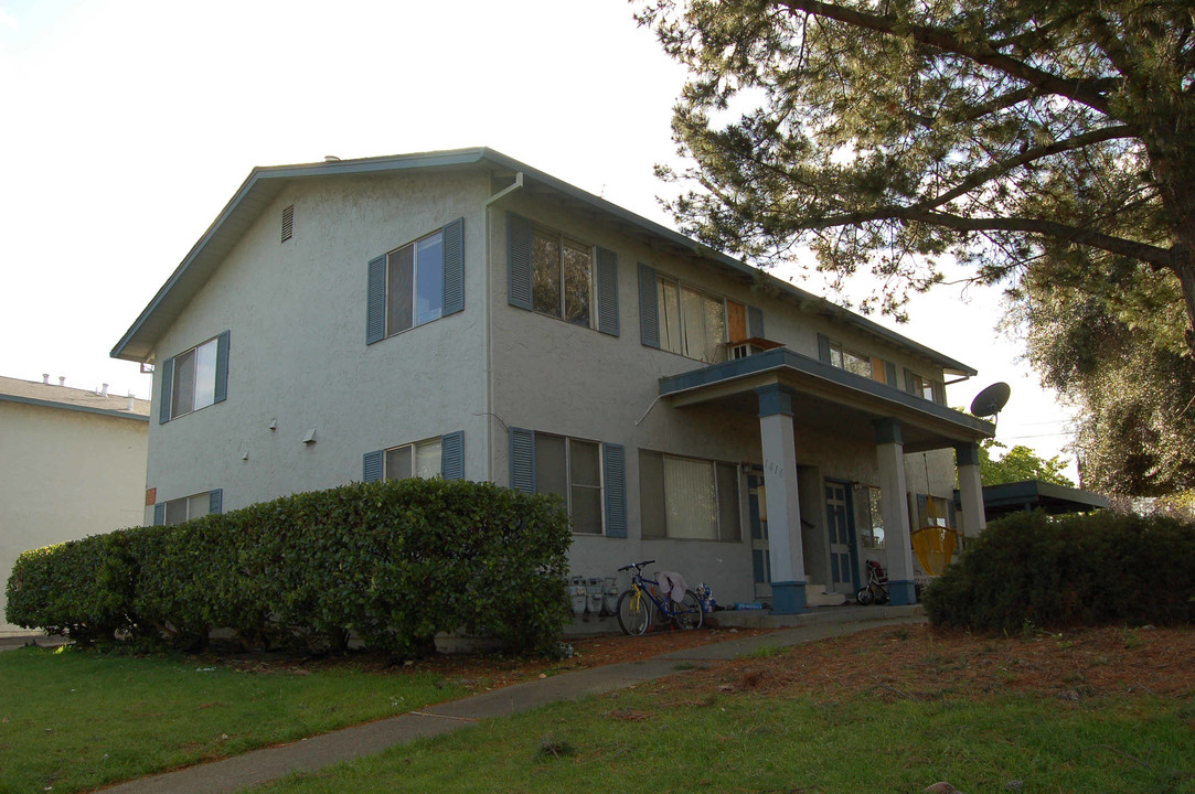 1416-1430 Calle Oriente in Milpitas, CA - Building Photo