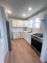 24 Arnold Ave in Babylon, NY - Building Photo