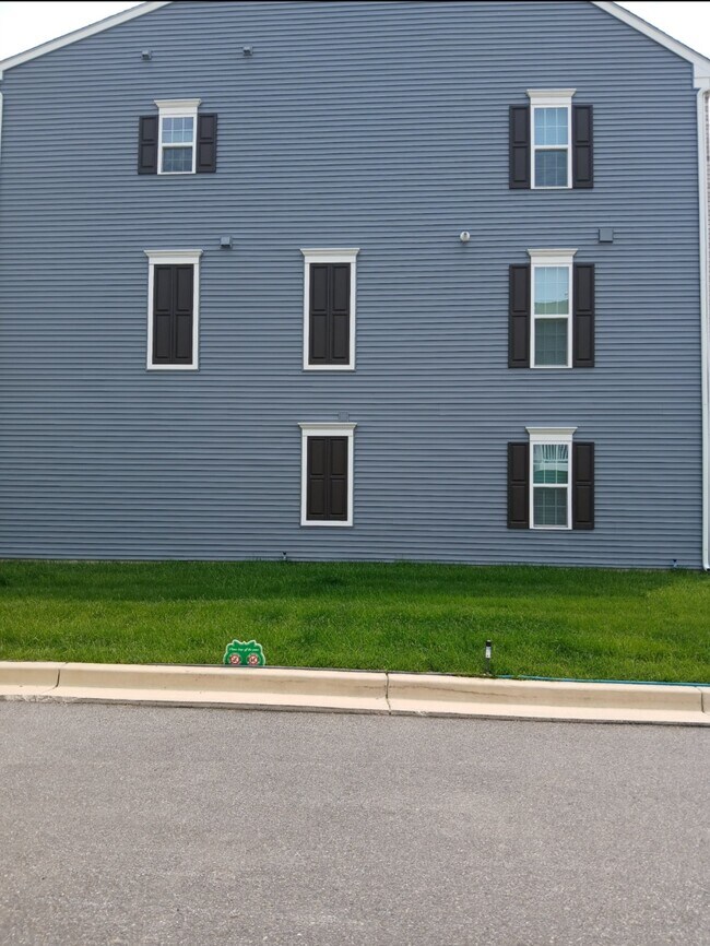 16201 Picasso Aly in Bowie, MD - Building Photo - Building Photo