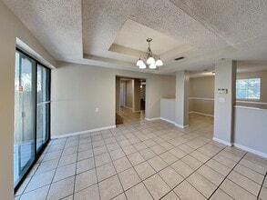 1111 North St in Green Cove Springs, FL - Foto de edificio - Building Photo