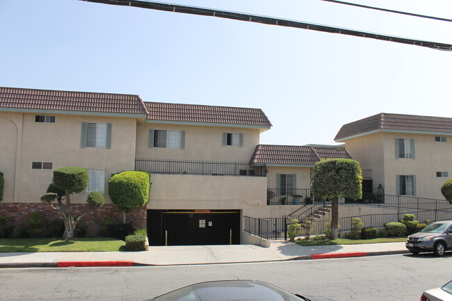 Doty Apartments North & South in Hawthorne, CA - Building Photo - Building Photo