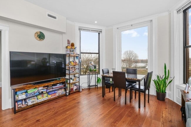 25 Bay State Rd in Boston, MA - Building Photo - Building Photo