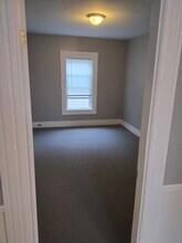 69 Dubuque St in Manchester, NH - Building Photo - Building Photo