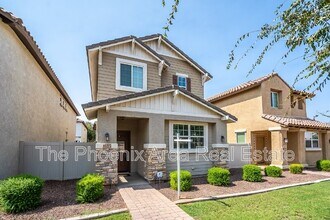 1055 S Reber Ave in Gilbert, AZ - Building Photo - Building Photo