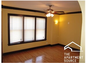 3515 W Argyle St, Unit 3 in Chicago, IL - Foto de edificio - Building Photo