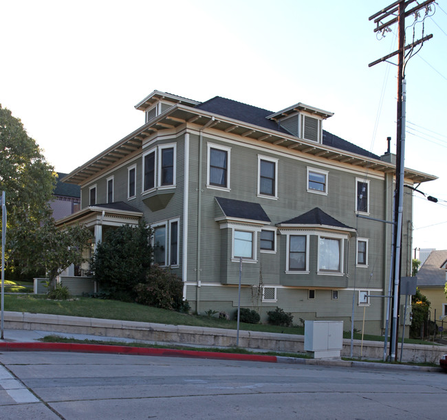 1354 Carroll Ave in Los Angeles, CA - Building Photo - Building Photo