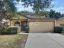 13727 Gentle Woods Ave in Riverview, FL - Building Photo