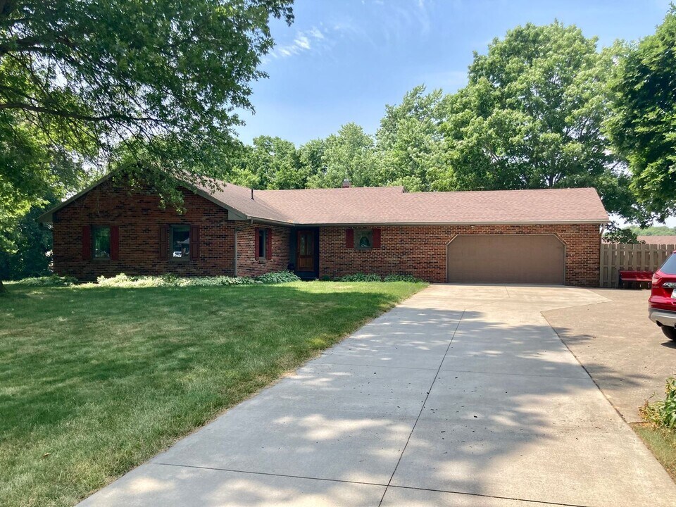 4408 Nottingham Dr in Lafayette, IN - Building Photo