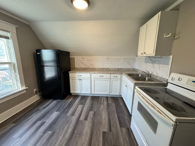 property at 1515 S 15th St