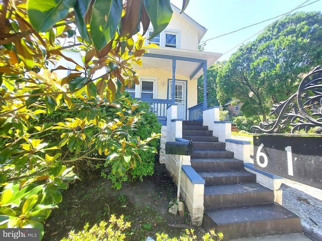 property at 611 60th Pl