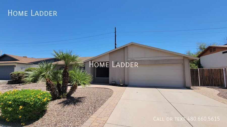 10201 S 49th St in Phoenix, AZ - Building Photo
