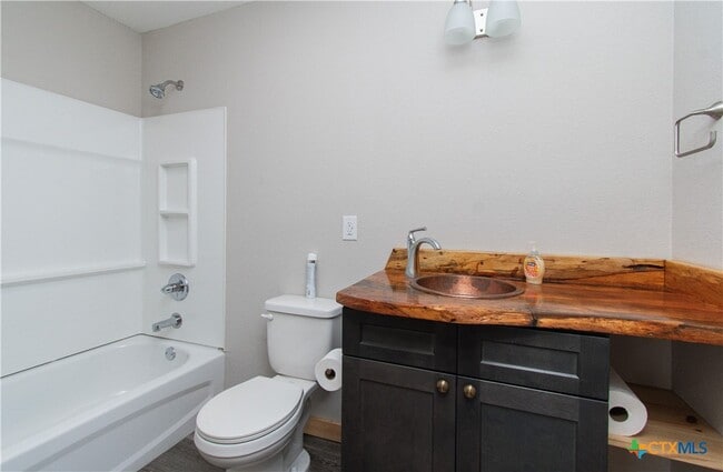 property at 3 E Ave N
