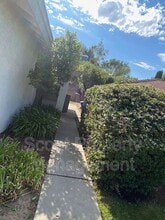 31711 Corte Encinas in Temecula, CA - Building Photo - Building Photo