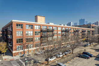 No. Ten Lofts in Chicago, IL - Building Photo - Building Photo