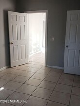5718 Hollyhock Rd in Jacksonville, FL - Building Photo - Building Photo