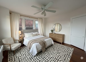 1027 Farragut St, Unit 2 in Pittsburgh, PA - Foto de edificio - Building Photo