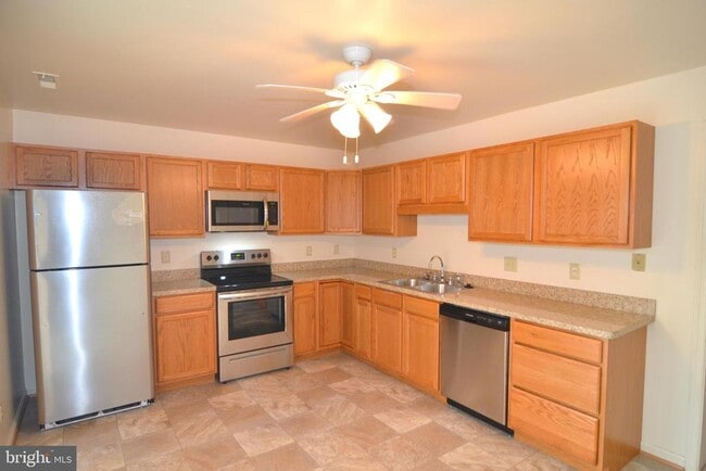 22114 Pegg Rd in Lexington Park, MD - Building Photo - Building Photo