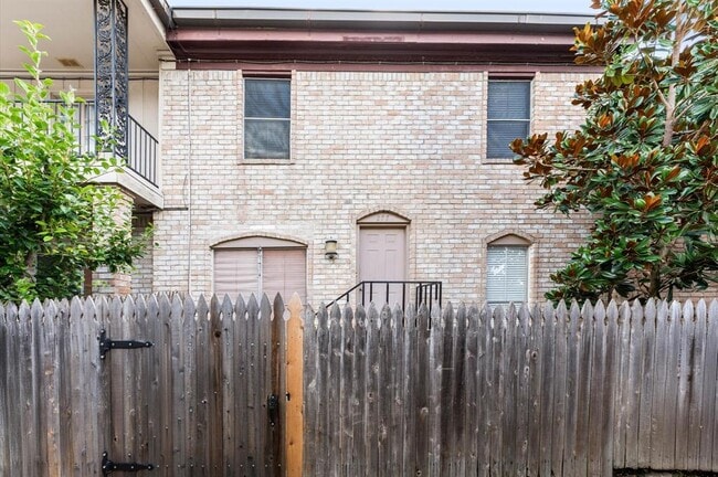 811 Threadneedle St in Houston, TX - Building Photo - Building Photo