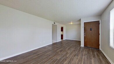 469 Crabapple Ct in Orange Park, FL - Building Photo - Building Photo