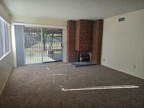 4464 Arendo Dr in San Diego, CA - Foto de edificio - Building Photo