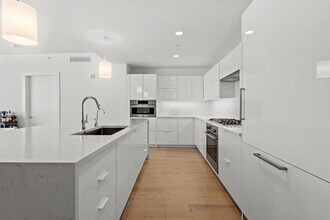 9 Ave at Port Imperial in West New York, NJ - Building Photo - Building Photo