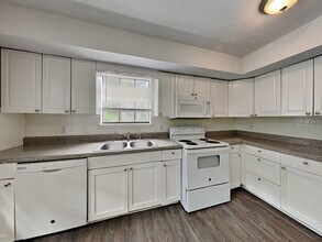 1713 6th Pl Cir NW in Center Point, AL - Building Photo - Building Photo