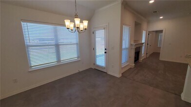 702 Obsidian Ct in Lowell, AR - Building Photo - Building Photo