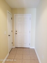 6700 Bowden Rd in Jacksonville, FL - Foto de edificio - Building Photo