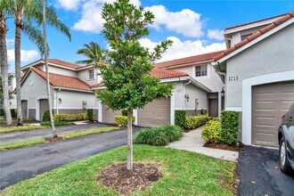 3752 San Simeon Cir in Weston, FL - Building Photo - Building Photo