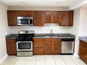 2245 W 21st St in Chicago, IL - Building Photo - Building Photo