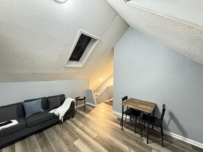 23 Pond Lily Ave in New Haven, CT - Building Photo - Building Photo