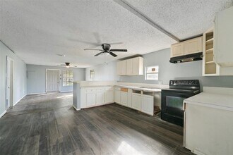 1905 9th St in Galena Park, TX - Building Photo - Building Photo