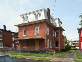 63 Wadsworth St in Hartford, CT - Building Photo - Building Photo