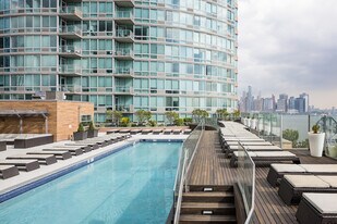 Liberty Towers in Jersey City, NJ - Building Photo