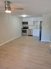 1302 S Parker Rd in Denver, CO - Building Photo - Building Photo