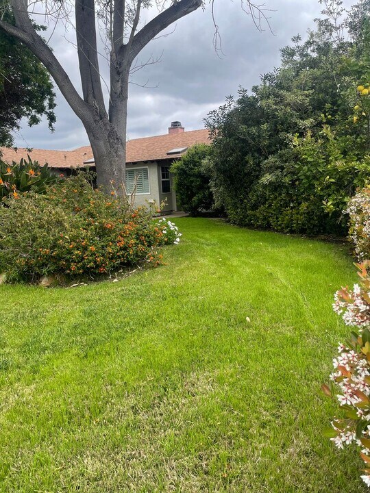 12550 Parish Rd in San Diego, CA - Building Photo