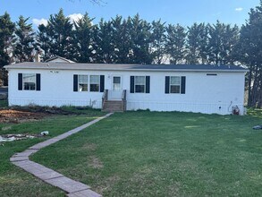 5774 Glatfelters Station Rd in Seven Valleys, PA - Building Photo - Building Photo