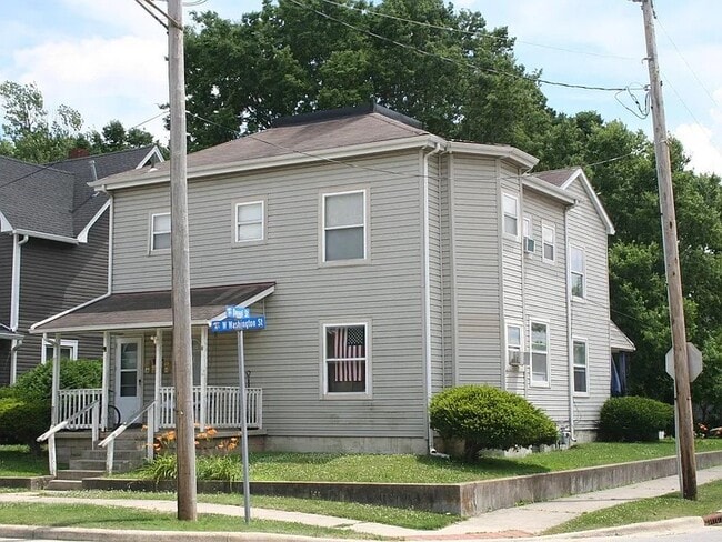 property at 559 W Washington St