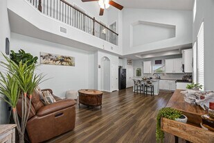 9616 Dawn Pearl Dr in Austin, TX - Building Photo