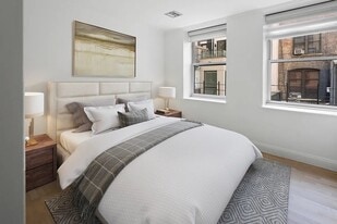 253 W 73rd St in New York, NY - Building Photo