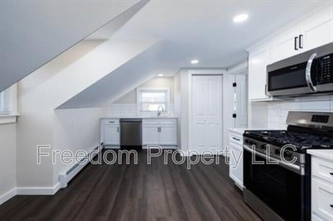 property at 28 Aircraft Rd